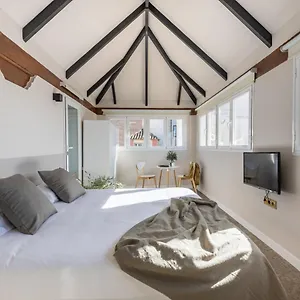 https://suites-fana-recommended-for-adults.es-andalucia.com